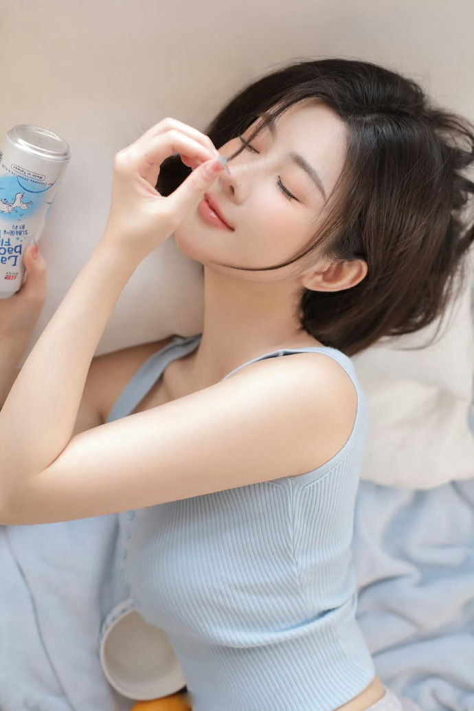 布里奇顿 封面